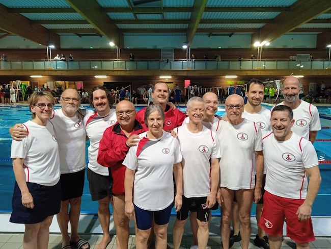 Equipe Maîtres UJSM Natation Meeting Vénissieux